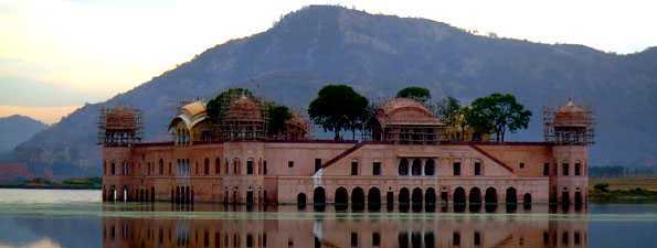 Jaipur-Agra Volvo. A.c