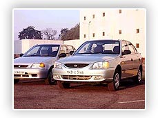 Hyundai Accent - Car Hire in India, Coach Hire in India, Hiring a Car in India, Car Hiring in India