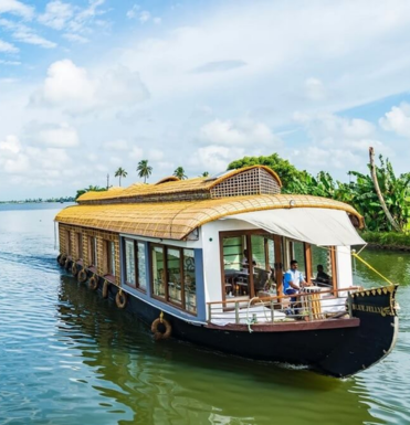 KERALA DELIGHT WITH COCHIN, MUNNAR & ALLEPPEY